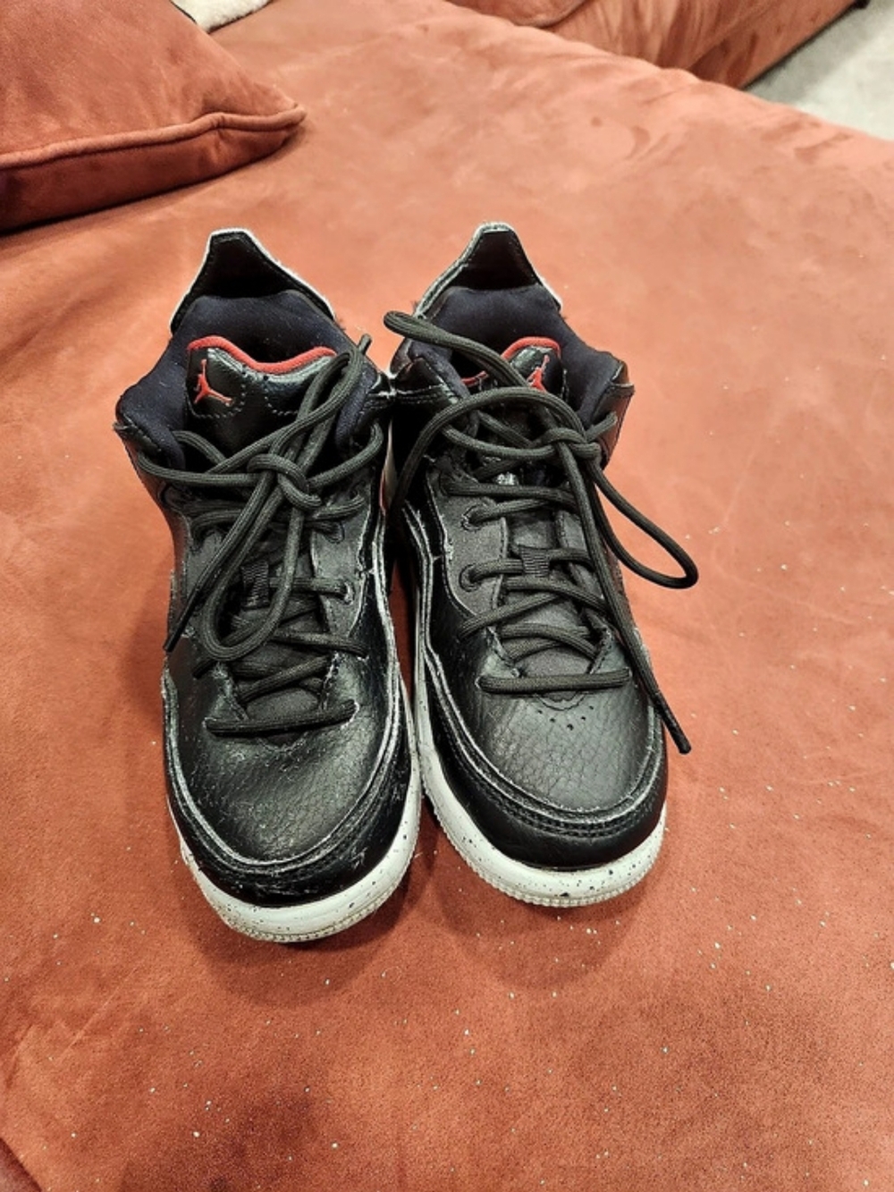 Jordan 1 Low Boys US 13C Black Red Sneakers